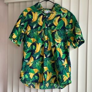 Old Navy Hawaiian Button-Up Shirt with Banana Print — XL